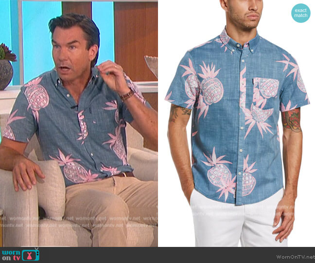 Penguin Pineapple Print Short Sleeve Button-Down Shirt worn by Jerry O'Connell on The Talk