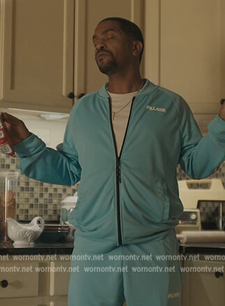 Darnell’s Pillars blue tracksuit on The Chi