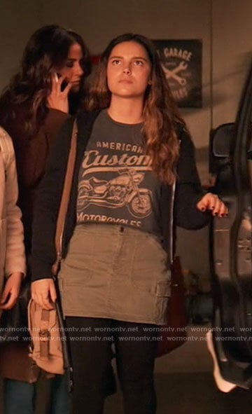Sarah’s motorcycle graphic tee on Superman and Lois