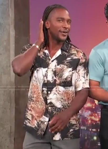 Scott’s black tiger print shirt on Access Hollywood