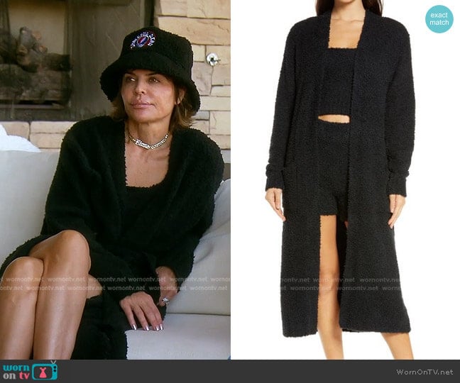 Skims Cozy Knit Bouclé Robe worn by Lisa Rinna on The Real Housewives of Beverly Hills
