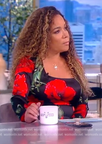 Sunny’s black rose print midi dress on The View