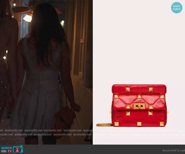 Valentino Roman Stud Bag worn by Juliette Fairmont (Sarah Catherine Hook) on First Kill