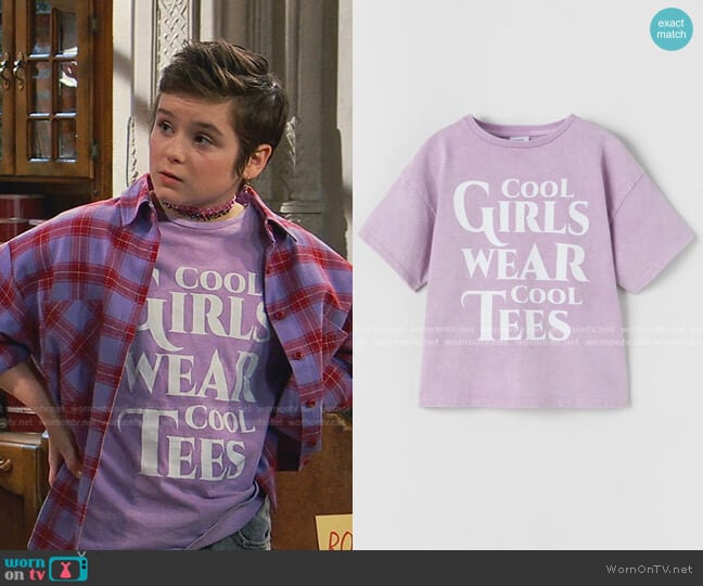 Zara Acid Wash Slogan T-Shirt worn by Winnie Webber (Shiloh Verrico) on Bunkd