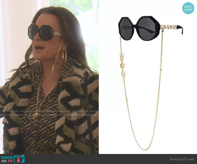 Versace Greca Chain Sunglasses worn by Kyle Richards on The Real Housewives of Beverly Hills