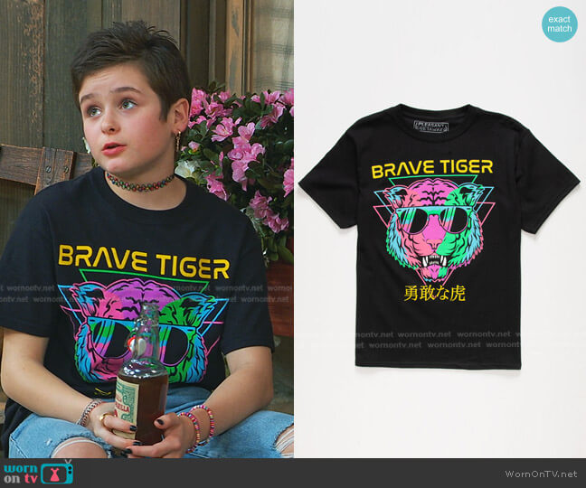 Pleasant Getaway Brave Tiger T-Shirt worn by Winnie Webber (Shiloh Verrico) on Bunkd