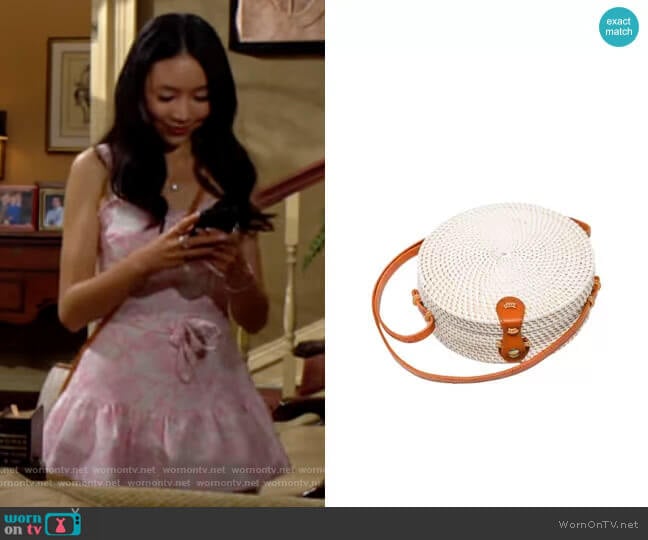 Poppy + Sage Camilla Bag in Palm Leaf worn by Allie Nguyen (Kelsey Wang) on The Young and the Restless