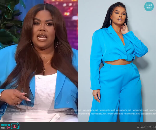 Pretty Little Thing Plus Size Oversized Cross Front Crop Blazer worn by Nina Parker on E! News