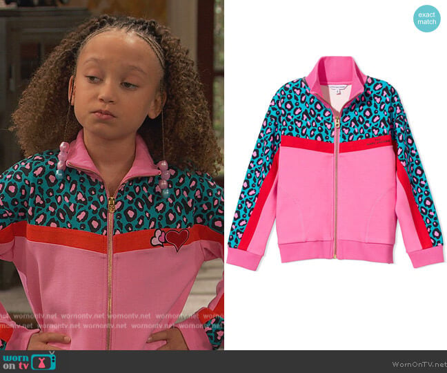 Marc Jacobs Cheetah-print bomber jacket worn by Alice Baxter (Mykal-Michelle Harris) on Ravens Home