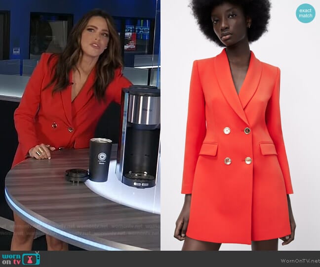 Zara Long Blazer worn by Jennifer Lahmer on Extra