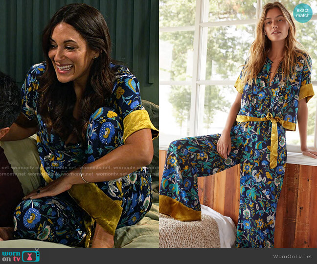 Anthropologie Clara Velvet-Trimmed Top worn by Amy (Angelique Cabral) on Maggie