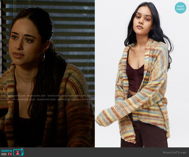 BDG Frankie Cardigan worn by Liz Ortecho (Jeanine Mason) on Roswell New Mexico