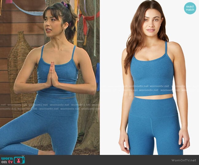 Beyond Yoga Spacedye Slim Racerback Cropped Tank in Gulf Stream Oceana worn by Louise (Nichole Sakura) on Maggie