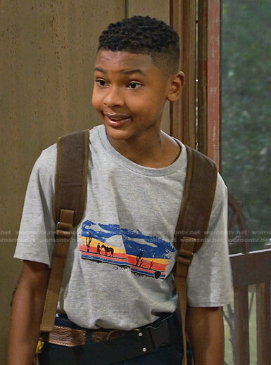 Bill’s grey printed tee on Bunkd