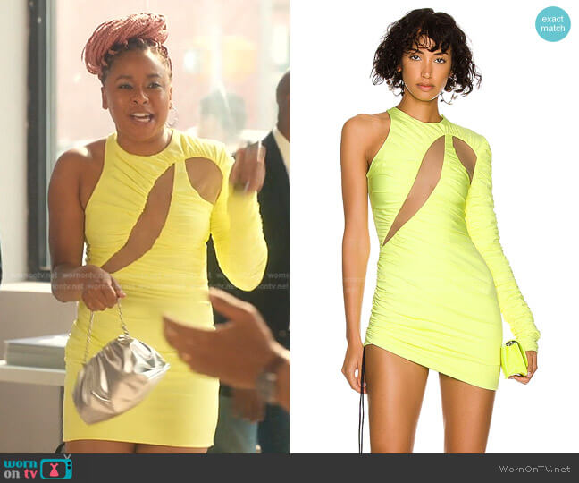 David Koma One Sleeve Cutout Ruched Mini Dress worn by Phoebe (Phoebe Robinson) on Everythings Trash
