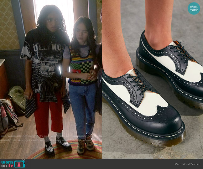 Dr Martens 3989 Bex Oxfords worn by Tabitha 'Tabby' Hayworth (Chandler Kinney) on Pretty Little Liars Original Sin