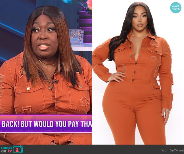 Fashion Nova Dana Distressed Denim Jumpsuit worn by Loni Love on E! News