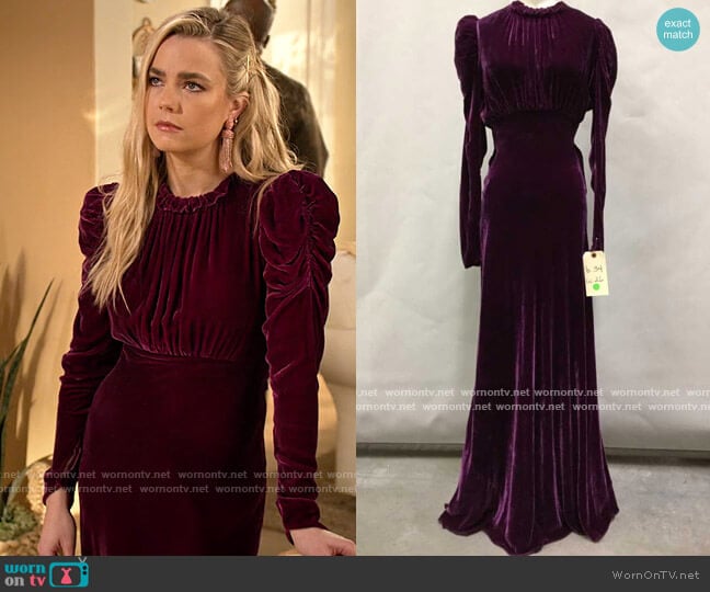 Vintage worn by Maggie (Rebecca Rittenhouse) on Maggie