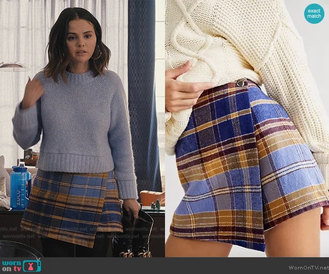Free People Emmy Mini Menswear Skort worn by Mabel Mora (Selena Gomez) on Only Murders in the Building