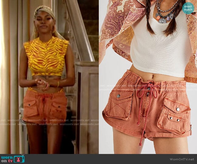 Free People Waimea Slouchy Solid Shorts in Myrrh worn by Paris Buckingham (Diamond White) on The Bold and the Beautiful