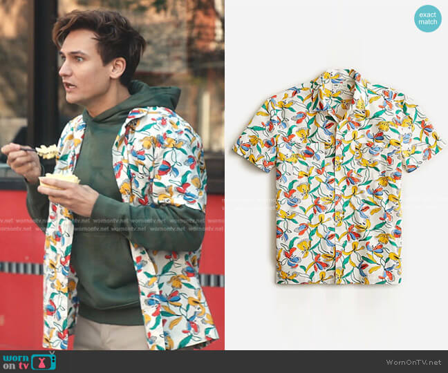 J. Crew Short-Sleeve Slub Cotton Camp-Collar Shirt in Lily Natural Multi worn by Michael (Moses Storm) on Everythings Trash