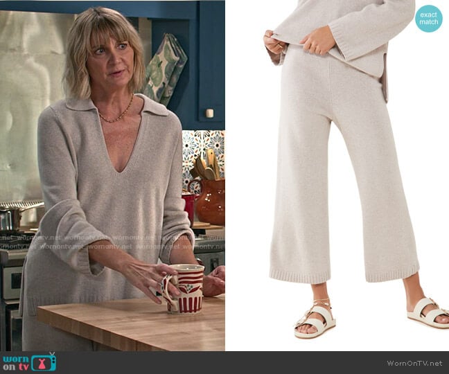 Leset Zoe Pants worn by Maria (Kerri Kenney) on Maggie