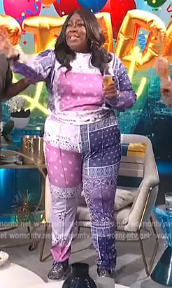 Loni’s bandana print top and pants on E! News Daily Pop