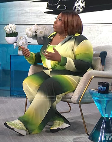 Loni’s green ombre shirt and pants on E! News Daily Pop