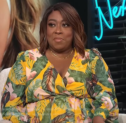 Loni’s yellow tropical print maxi dress on E! News Daily Pop