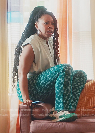 Malika’s green printed pants on Everythings Trash