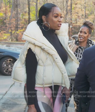 Marlo’s black turtleneck bodysuit and leggings on The Real Housewives of Atlanta