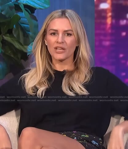 Morgan’s black printed short and sandals on E! News Nightly Pop