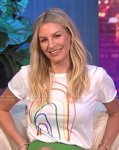 Morgan’s rainbow print tee on E! News Nightly Pop
