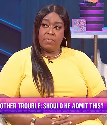 Loni’s yellow tie front dress on E! News Nightly Pop