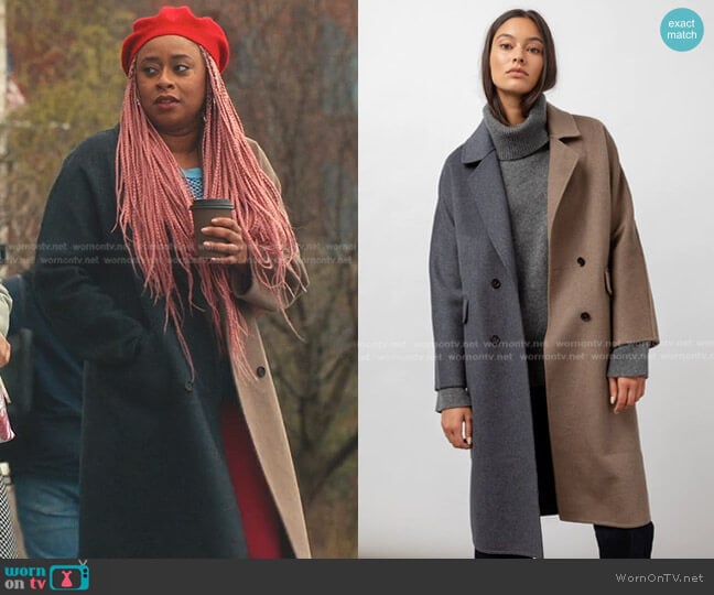 Rails Bristol Colorblock Coat worn by Phoebe (Phoebe Robinson) on Everythings Trash