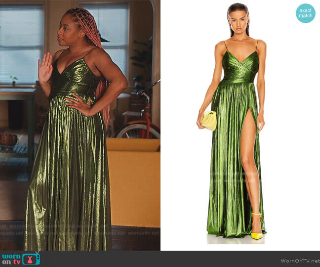 Retrofete Doss Dress worn by Phoebe (Phoebe Robinson) on Everythings Trash