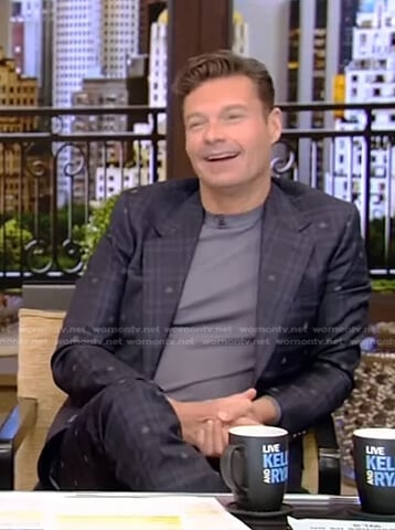Ryan’s navy plaid and bee print suit on Live with Kelly and Ryan