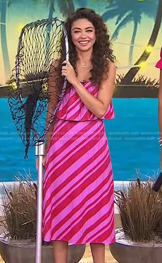 Sarah Hyland’s pink striped crop top and skirt on Today
