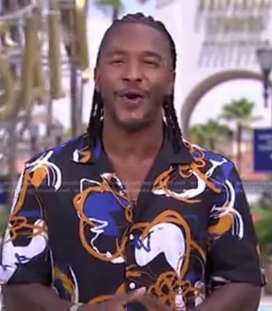 Scott’s black floral short sleeve shirt on Access Hollywood