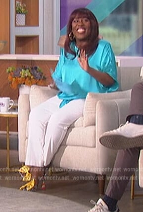 Sheryl’s bow embellished sandals on The Talk