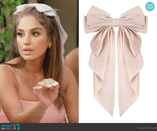 Vobobe Satin Hair Bow worn by Leva Bonaparte on Southern Charm