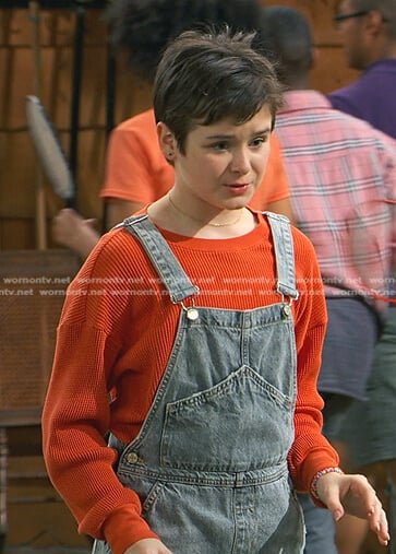 Winnie’s grey denim overalls on Bunkd