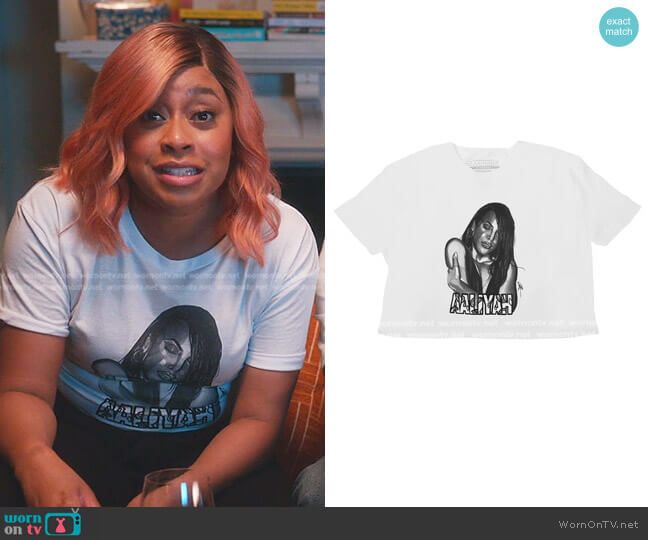 Chris Allen Aaliyah Sketch Crop T-Shirt Design worn by Phoebe (Phoebe Robinson) on Everythings Trash