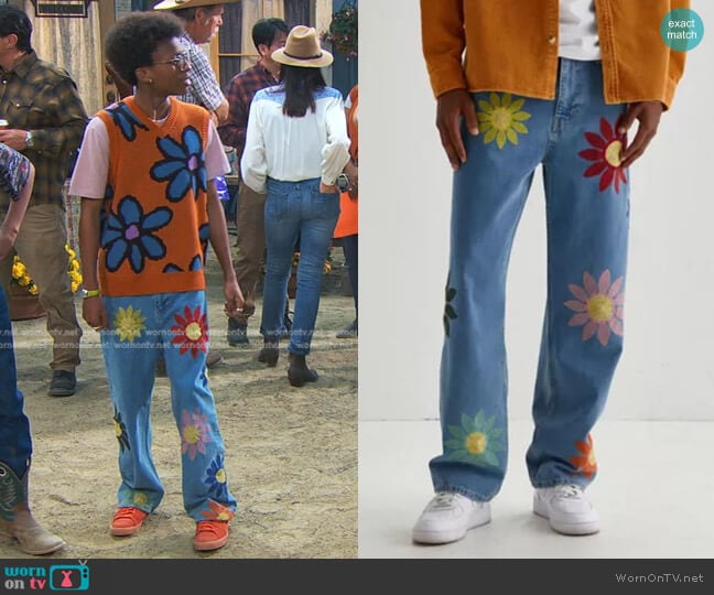 BDG Skate Fit Jeans in Embroidered Flowers worn by Noah Lambert (Israel Johnson) on Bunkd