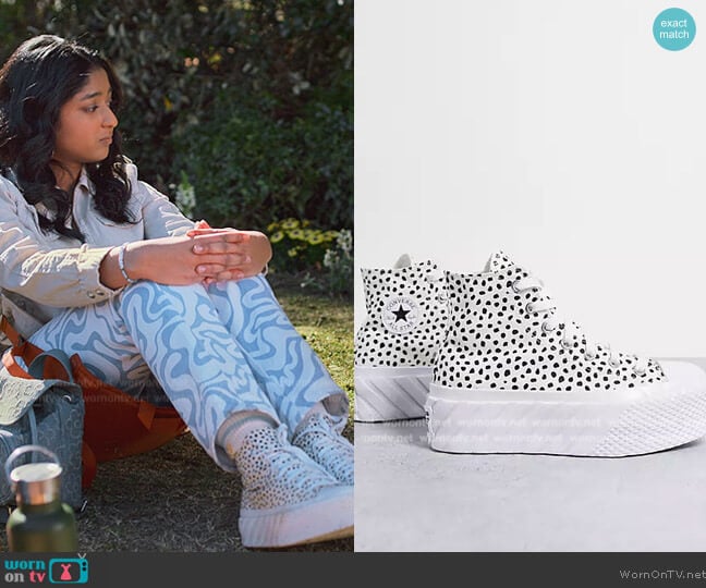 Converse Chuck Taylor Double Platform Sneakers in Polka Dot Pattern worn by Devi Vishwakumar (Maitreyi Ramakrishnan) on Never Have I Ever