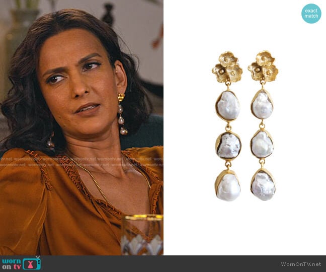 Barroco Danglers Earrings Hyperbole Accessories worn by Nalini Vishwakumar (Poorna Jagannathan) on Never Have I Ever