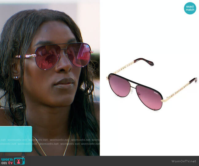 Quay High Key Links Sunglasses in Gold Black Pink worn by Zeta Morrison on Love Island USA