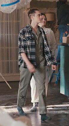 Alice’s star print jumpsuit on Only Murders in the Building