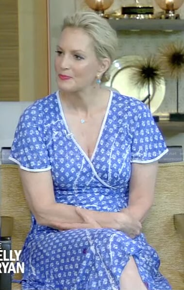Ali Wentworth’s blue print wrap dress on Live with Kelly and Ryan
