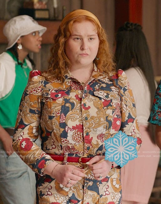 Ashlyn’s floral jumpsuit on High School Musical The Musical The Series